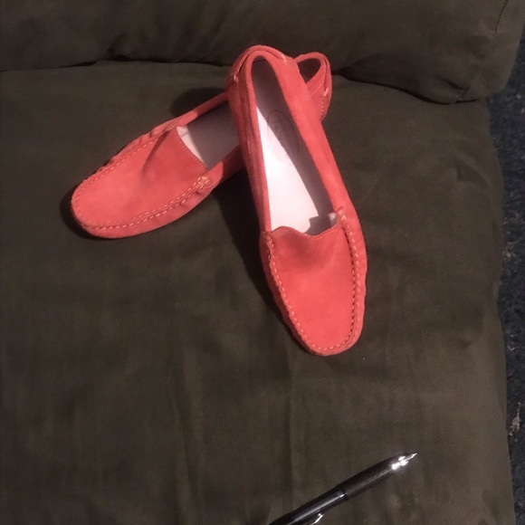 Beautiful Loafers - Picture 2 of 8